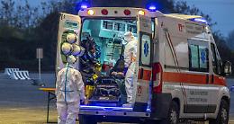 Il Covid continua a correre, allerta per anziani e fragili