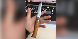 IVREA. Tenta di entrare in tribunale con un coltello