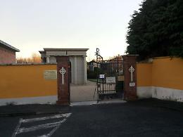 SAN FRANCESCO AL CAMPO. "Si sono dimenticati il progetto contro le alluvioni al cimitero"