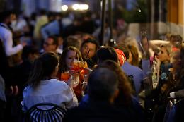 La nuova regola del Comune: un premio per chi non rispetta la legge