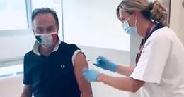 Seconda dose del vaccino per il presidente della Regione Piemonte Alberto Cirio (VIDEO)