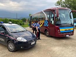 CASTELLAMONTE. Botte e insulti all'autista del bus: i carabinieri identificano i sei ragazzi di Cuorgnè e Tavagnasco