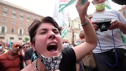 Roma. Protesta dei lavoratori Alitalia in Piazza San Silvestro (VIDEO)