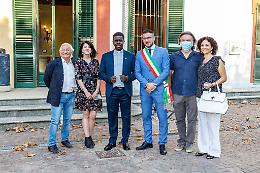 CAVAGNOLO. La comunità abbraccia don Armand (VIDEO)