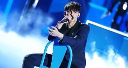 SETTIMO TORINESE. Deddy in diretta su Rai Uno per  ritirare il disco di platino all’Arena di Verona