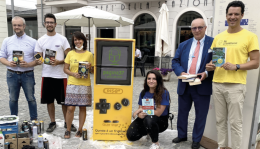 SETTIMO TORINESE. “Frigobook” alla Stazione e in via Fantina: il frigo giallo che custodisce libri da leggere