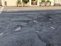 RONDISSONE. La Top 5 delle strade disastrate (VIDEO)