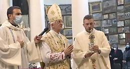 VEROLENGO. La comunità ha accolto la reliquia di Papa Wojtyla