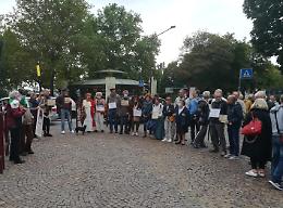 IVREA. Solidarietà per Mimmo Lucano