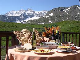 Nel Canavese si ritorna a scalare “Una montagna di gusto”