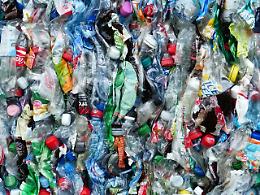 Perché l’inquinamento da plastica è un problema che riguarda anche le aziende e come risolverlo