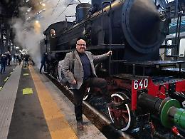 Un viaggio tra Langhe, Roero e Monferrato con il treno storico: da Torino a Nizza Monferrato sulle carrozze degli anni Trenta