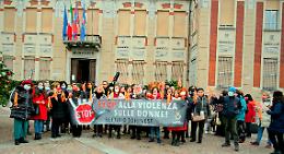 SETTIMO TORINESE Basta con le fiabe: la violenza contro le donne vive in famiglia