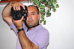 VENARIA REALE. Il comune intitola la sala giunta a Fabio Artesi, Il fotografo stroncato dal covid a 56 anni