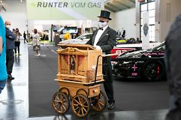 Ci sono tre categorie di persone. E poi ci sono i burattinai