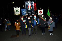 SAN SEBASTIANO DA PO. La collina si illumina per la pace (VIDEO)