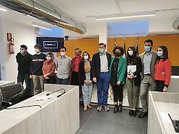 BORGARO TORINESE. Premiati otto neo laureati in sala consiliare