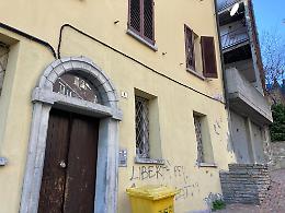 IVREA. Il Comune la vuole “cacciare” dall’alloggio di via dell’ospedale.