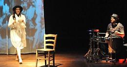 SETTIMO TORINESE. Elena Ruzza va in scena con “Damatira Dub”, domenica c’è “Yo Yo Piederuota” al Garybaldi