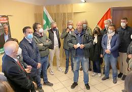 CHIVASSO. Elezioni, scoppia il caso 5 Stelle. Malumori nei big torinesi per il sostegno a Castello