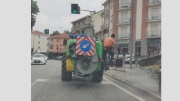 SAN MAURO TORINESE. Bongiovanni: "I cittadini rischiano di portare  il cane a spasso nel diserbante”