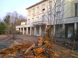 SAN MAURO TORINESE. Un mega palazzo al posto dell’ex orfanotrofio: i residenti di via Croce su tutte le furie