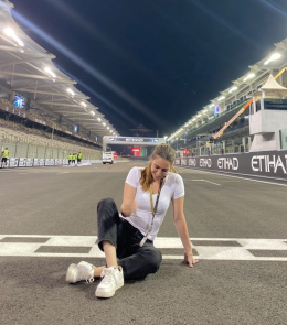 GASSINO. La vita di una giovane hostess  tra i circuiti della Formula 1 (VIDEO)