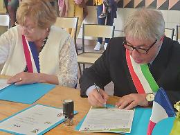 Firmato il gemellaggio con Luzillé, la Lusiglié di Francia (fotogallery)