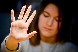 Assolto dall'accusa di violenza sessuale. La porta socchiusa era un invito...?