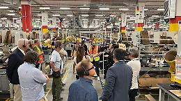 Amazon inserisce sei persone sorde nel centro di Torrazza Piemonte