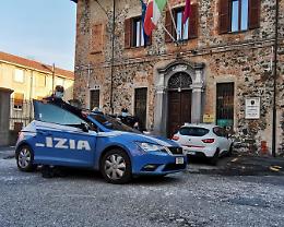 IVREA. Ricercato arrestato mentre cercava di fuggire nei campi di granoturco