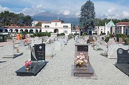 Cimitero: stavolta il pisellino dell’assessore c’è!