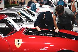 C'è ancora chi si compra la Ferrari! La Casa di Maranello fa 5 miliardi di ricavi