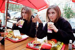 Vietati i colloqui del McDonald's in sala consiliare!