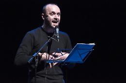 GENOVA 2001 - lezione recitata