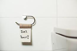 A scuola manca tutto, pure la carta igienica!