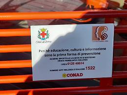 Due nuove panchine rosse nella Giornata Internazionale contro la violenza sulle Donne