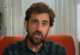 "Capasso: dì qualcosa di sinistra!"