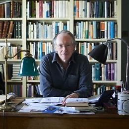 Letture incrociate: Trasmutazioni: l’animale diventa uomo in “Lo scarafaggio” di Ian McEwan . 