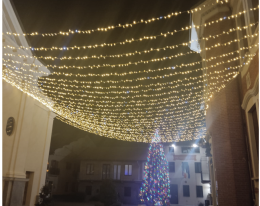 La bolletta non fa paura: nel paese dove le luminarie sono più dell'anno scorso