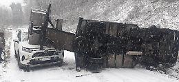 100 mila euro per progettare la tangenziale della collina e un'ordinanza per impedire il transito dei camion