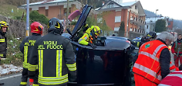 INCIDENTE. L'auto si ribalta ma si salva per miracolo