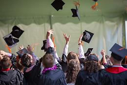 I DIRIGENTI SCOLASTICI DI SETTIMO AUGURANO AGLI STUDENTI UN BUON 2023