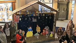 Rubato il Bambinello nel presepe delle scuole: "Il furto dei sentimenti è il peggiore"