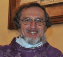 È morto improvvisamente il parroco, il paese è sotto shock: "Oggi tutti sono più soli"
