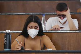 "Stop al numero chiuso nelle facoltà di medicina". Il Pd: "E' una stronzata!".  Gli studenti chi li forma?