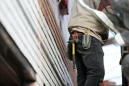 Lavoratori in sciopero nei centri commerciali: "Rischio di un calo di stipendio"