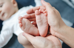 Al via un corso di massaggio neonatale