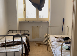 La Chiesa avrà 30 giorni per mettere in sicurezza l'ex centro per migranti vandalizzato dai teppisti 