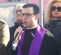 Il don si dimette ma poi ci ripensa e cambia parrocchia